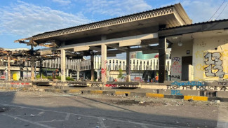 Transjakarta Catat 7 Halte Dibakar Saat Demo Ricuh di Jakarta