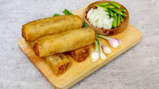 Lumpia Semarang Isi Rebung, Jajanan Tradisional yang Wajib Kamu Coba di Rumah