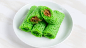 Cara Mudah Bikin Dadar Gulung Tradisional yang Lembut dan Harum Pandan