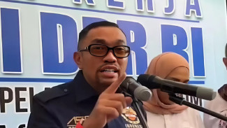 Warga Serbu Rumah Mewah Ahmad Sahroni, Brankas Dijebol Uang Berserakan