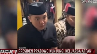 Ini Respon Dirut GoTo Saat Disambut Prabowo di Rumah Duka Ojol!