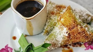 Resep Cemilan Lupis Ketan Pandan Manis, Kenyal, dan Lezat
