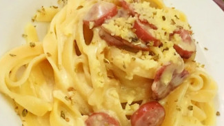 Fettuccine Alfredo khas Italia Lembutnya Bikin Jatuh Cinta