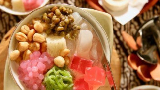 Comfort Food ala Rumahan, Kreasi Wedang Angsle yang Bikin Ketagihan!