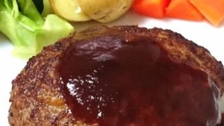 Hamburger Steak Ala Jepang Juicynya Bikin Lupa Diet