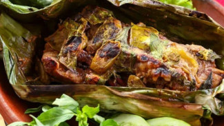 Iga Bakar Khas Nusantara Empuknya Bikin Ketagihan