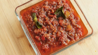 Resep Sambal Tomat Homemade, Pedas Segar dan Wangi Jeruk Limau