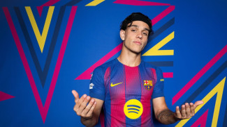 Barcelona Resmi Pinjamkan Héctor Fort ke Elche Hingga 2026