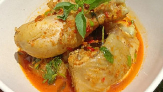 Resep Masak Ayam Woku ala Chef Juna Pedas, Wangi, dan Menggugah Selera
