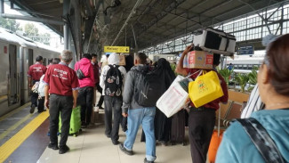 KAI Catat Lonjakan Penumpang pada Libur Panjang Maulid Nabi