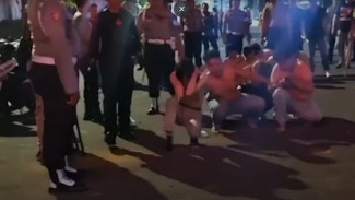 Kepala Polsek Bubutan Ungkap Detik-detik Terluka Dihantam Batu dan Besi!