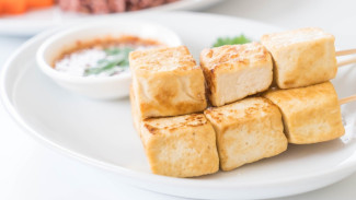 Siapkan 5 Menu Pendamping Pecel Ini untuk Menciptakan Rasa yang Lengkap