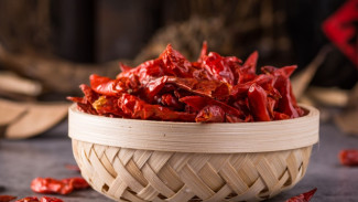 Kenapa Chili Oil Jadi Tren? Simak Cara Membuat dan Kegunaannya