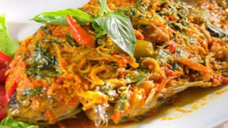 Pesmol Ikan Nila, Sajian Tradisional dengan Rasa Nusantara yang Kaya Rempah