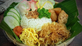 Resep Nasi Uduk Lengkap Ala Rumahan, Kuliner Khas Betawi yang Gurih dan Harum