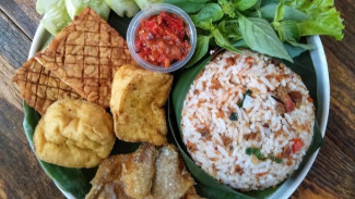 Nasi Tutug Oncom, Resep Masakan Autentik Khas Sunda yang Menggugah Selera