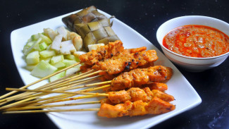 Resep Sate Ayam Bumbu Kacang Madura yang Mudah Dibuat di Rumah
