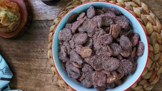 Resep Kripik Pisang Cokelat Renyah, Manis Dan Mudah Dibuat!