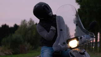 Bingung Pilih Motor Injeksi atau Karburator? Ini Perbedaan yang Wajib Kamu Tahu!