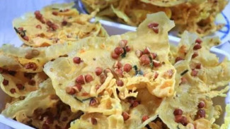 Kriuk Nostalgia, Cara Membuat Peyek Renyah ala Rumahan
