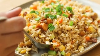 Dijamin Lezat dan Wangi, Resep Nasi Goreng Hong Kong ala Chef Devina