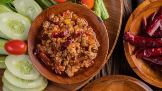 Resep Oseng Ayam Sambal Matah Lezat ala Chef Ade Koerniawan, Makanan Favorit Keluarga