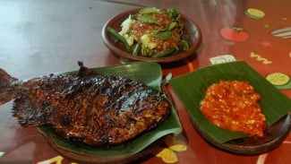 Resep Gurame Bakar Bumbu Kecap dengan Sambal Dadak, Menu Favorit yang Bikin Boros Nasi