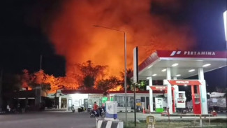 Warga Panik Kebakaran di Belakang SPBU Panarukan, Nyaris Picu Bencana