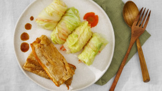 Ga Suka Sayur? Dimsum Sawi Gulung Cocok Jadi Pilihan Menu Sayuranmu