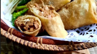 Lumpia Semarang Gurih Renyahnya Bikin Gagal Move On
