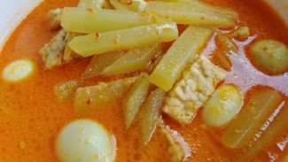 Lontong Sayur Labu Gurihnya Bikin Pagi Tambah Semangat