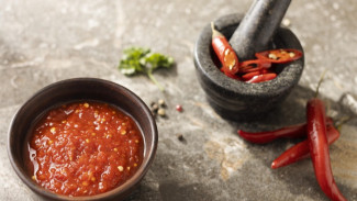 Mau Sambal Yang Berbeda? Coba Buat Sambal Tomat Bawang Pete!