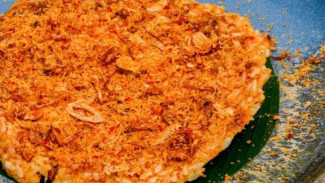 Suka Kerak Telor? Yuk Bikin Sendiri di Rumah dengan Resep Mudah Berikut Ini