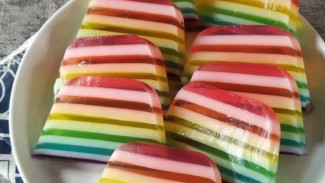 Resep Rahasia Agar Agar Lapis Warna Warni Menempel