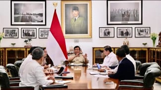 Prabowo Rilis Paket Stimulus Ekonomi 2025, Fokus pada 8+4+5 Program Prioritas