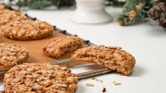 Chewy Apple Cran Oatmeal Cookies, Camilan Manis Sehat untuk Segala Suasana