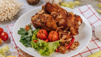 Resep Ayam Goreng Lengkuas Ala Chef Rudy, Sajikan Dengan Nasi Panas Bikin Nagih