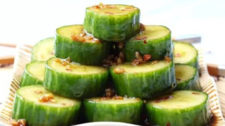Resep Mudah Salad Timun Din Tai Fung yang Segar dan Nikmat