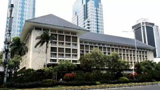 LPEM UI Sarankan BI Tahan Suku Bunga 5 Persen, Pasca Tekanan Rupiah dan Arus Modal Keluar