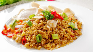 Resep Nasi Goreng Kampung Spesial Anti Gagal, Pakai Sosis dan Bakso