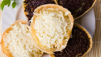 Resep Martabak Mini Anti Gagal, Empuk Berlubang Seperti Sarang Lebah