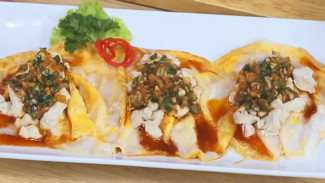 Tekstur Kenyal, Rasa Gurih, Camilan Dadar Aci ala Chef Rudy Bikin Ketagihan!