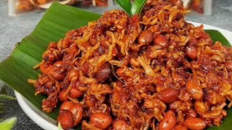 Bikin Sambal Teri Kacang yang Garing Banget, Ini Resep dan Cara Membuatnya