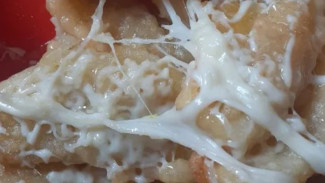 Pisang Goreng Mozzarella Leleh Anti Mainstream
