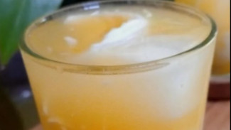 Es Jeruk Kelapa Susu yang Bikin Segar di Siang Hari