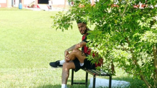 1 Pemain Asing Persija Asal Brasil Hanya Duduk Santai Saat Sesi Latihan, Alami Cedera atau Masalah Lain?