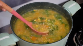 Resep Bubur Manado Sehat Penuh Sayuran!