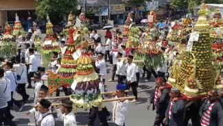 Ribuan Warga Jember Meriahkan Acara Ancak Agung, Pecahkan Rekor Dunia MURI