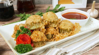 Pare Goreng Isi Kelapa Anti Pahit, Camilan Gurih dan Renyah ala Chef Rudy!