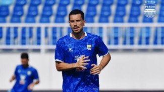 Bojan Hodak Pasang Badan, Kritik Thom Haye Bukan Dari Bobotoh Sejati